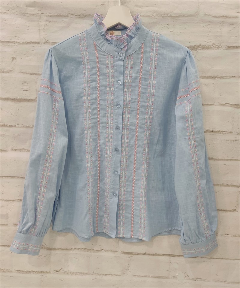 Camisa bordada flores